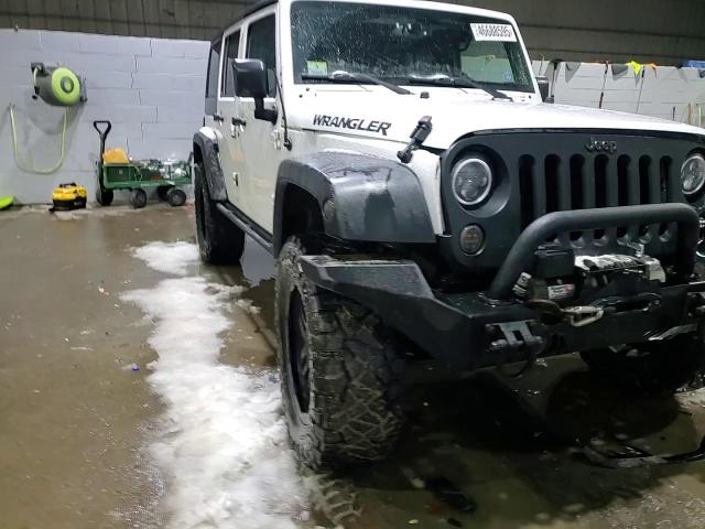 2016 Jeep Wrangler - Image 11