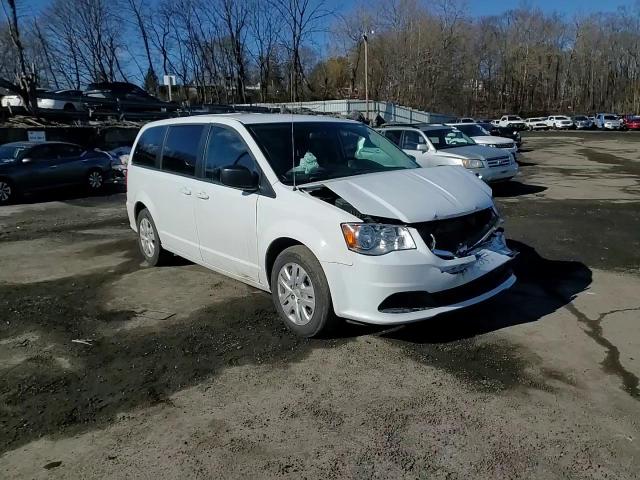 2018 Dodge Caravan - Image 11