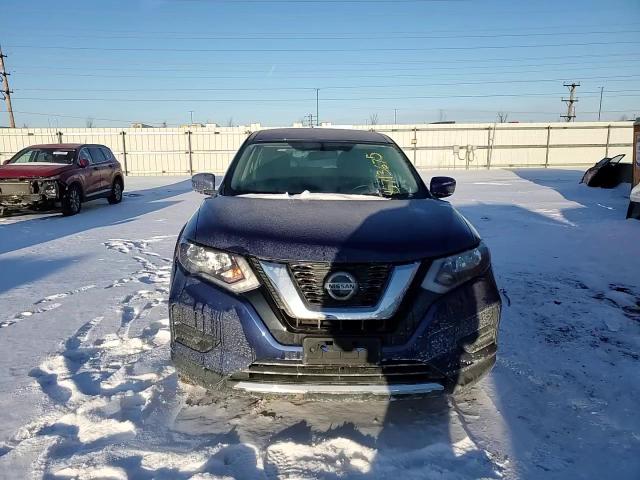 2018 Nissan Rogue - Image 11