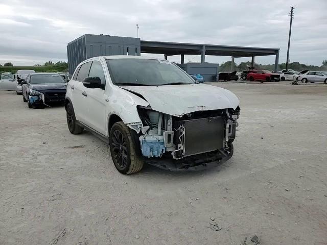 2019 Mitsubishi Outlander - Image 12