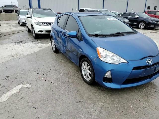 2012 Toyota Prius - Image 13