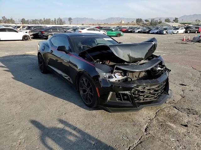 2017 Chevrolet Camaro - Image 11