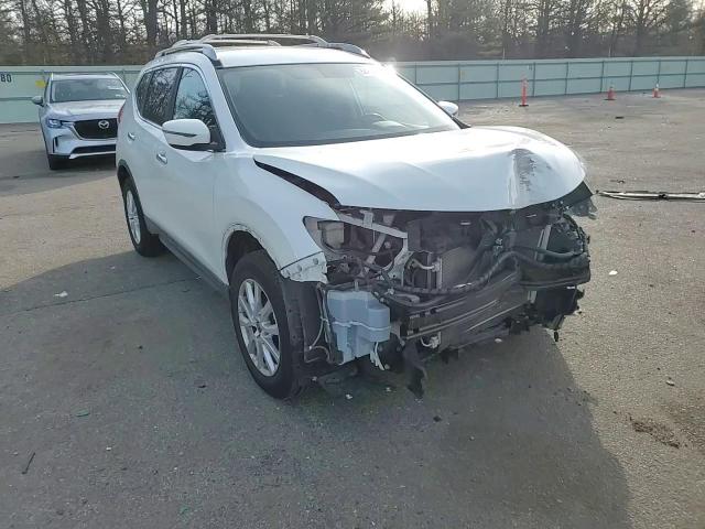2017 Nissan Rogue - Image 12