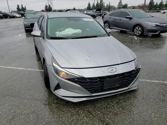 2021 Hyundai Elantra - Image 11