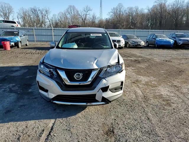 2018 Nissan Rogue - Image 12