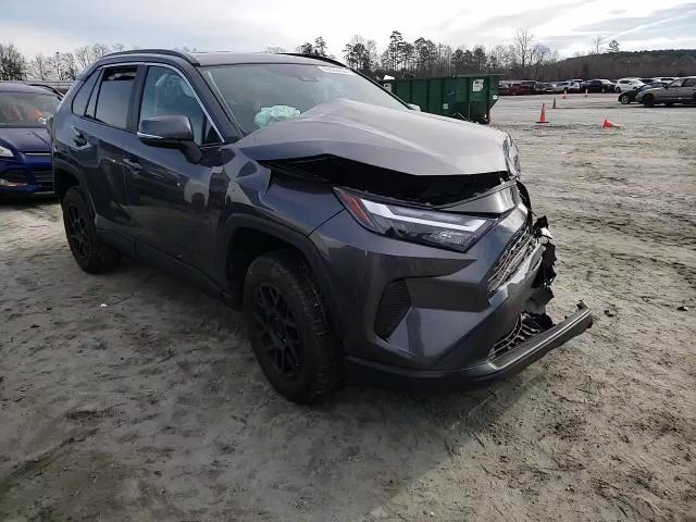 2022 Toyota RAV 4 - Image 11