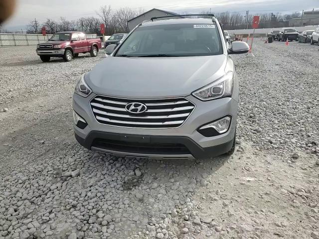 2014 Hyundai Santa Fe - Image 12