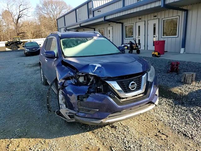 2017 Nissan Rogue - Image 11