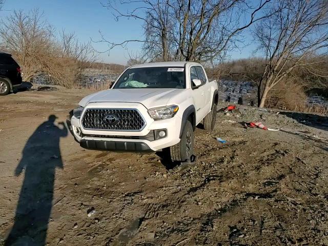 2018 Toyota Tacoma - Image 11