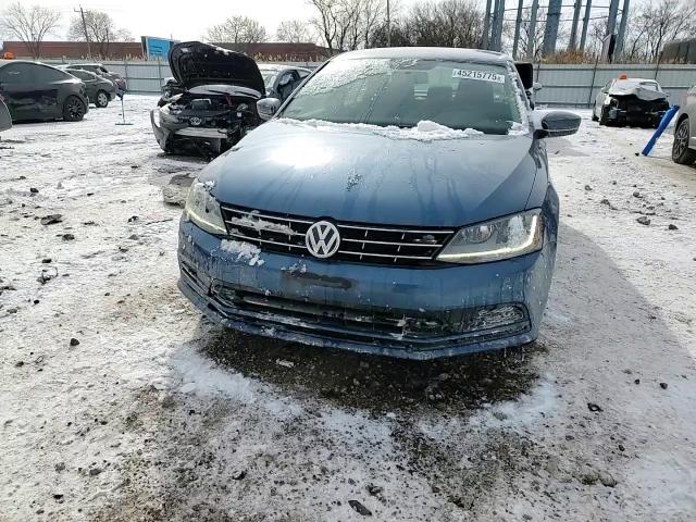 2018 Volkswagen Jetta - Image 11