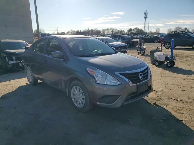 2017 Nissan Versa - Image 11