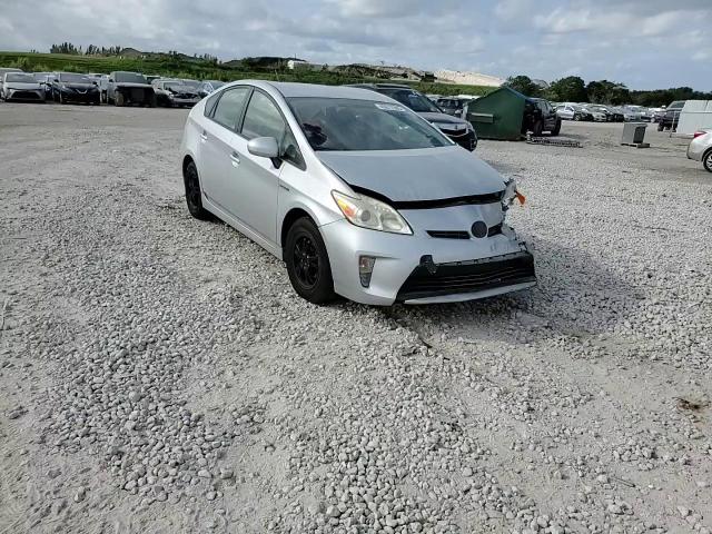 2015 Toyota Prius - Image 11