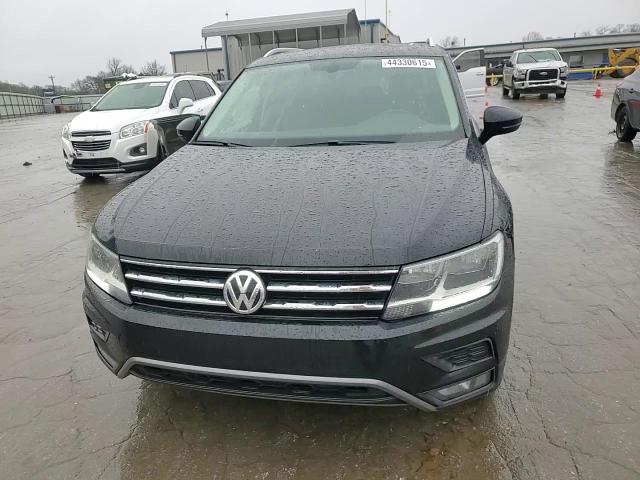 2018 Volkswagen Tiguan - Image 14