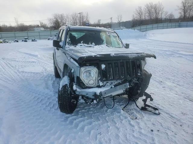 2012 Jeep Liberty (North America) - Image 11