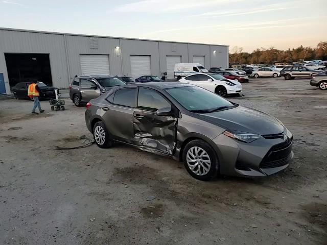 2017 Toyota Corolla - Image 11