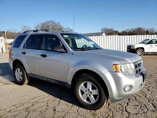 2011 Ford Escape - Image 11