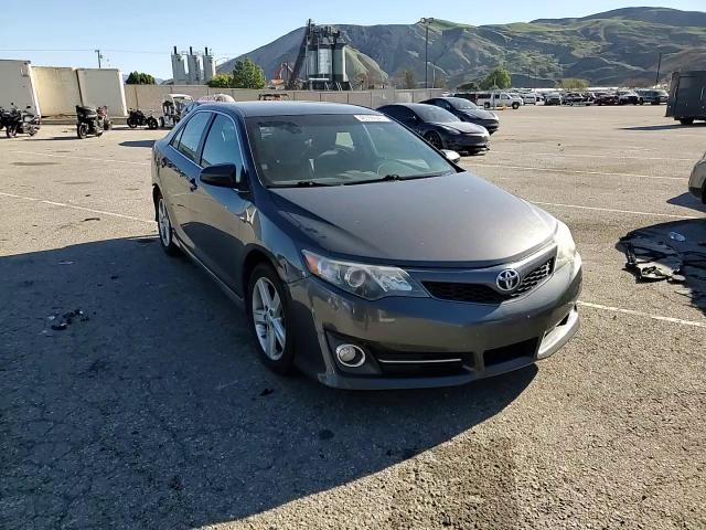 2013 Toyota Camry - Image 10