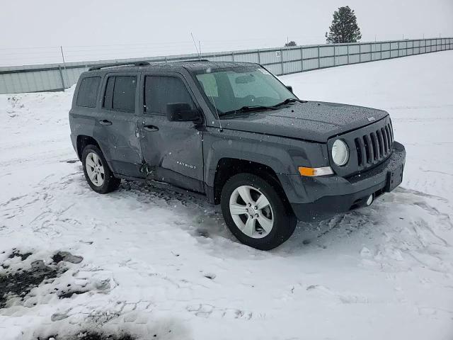 2016 Jeep Liberty (Patriot) - Image 12