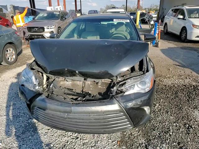 2016 Toyota Camry - Image 13