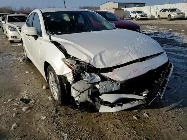 2016 Mazda 3 - Image 13