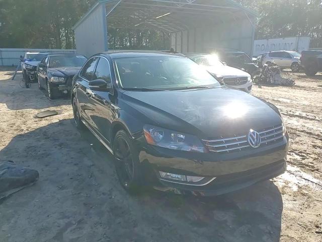 2014 Volkswagen Passat - Image 13