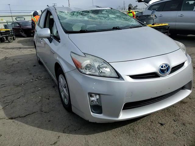 2010 Toyota Prius - Image 11