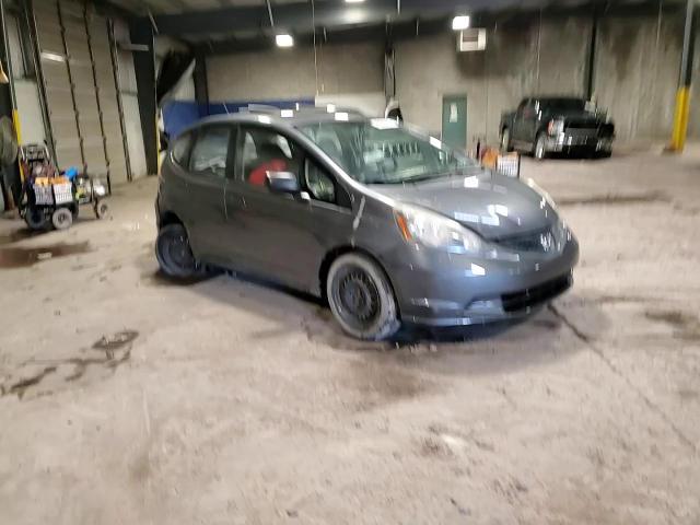 2013 Honda Fit VIN: JHMGE8H31DC000881 Lot: 45828315