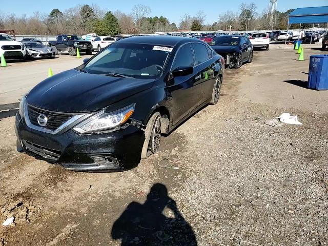 2018 Nissan Altima - Image 11