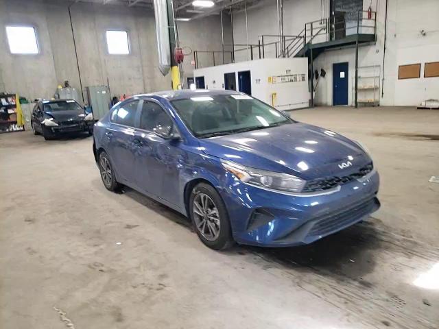 2024 Kia Forte - Image 11