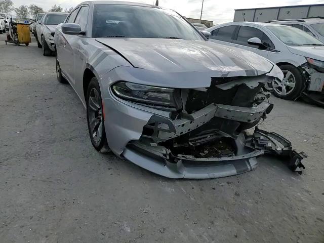 2018 Dodge Charger - Image 11