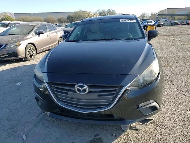 2015 Mazda 3 - Image 10