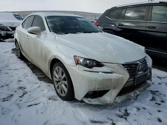 2015 Lexus IS - Image 11