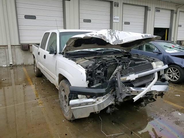2005 Chevrolet Silverado - Image 10