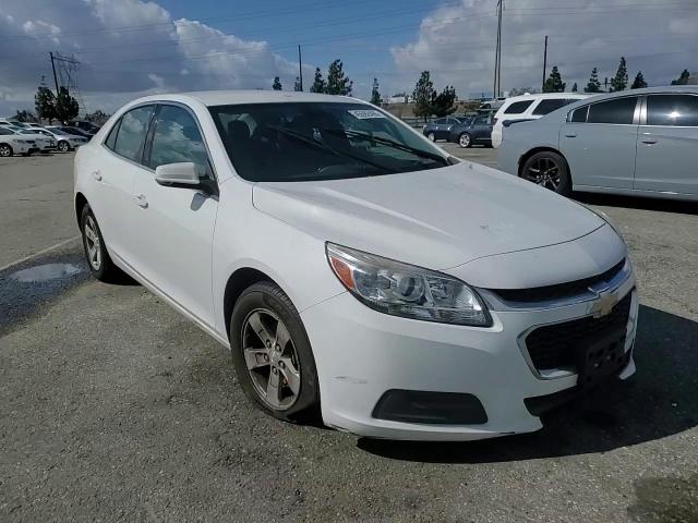 2016 Chevrolet Malibu - Image 11
