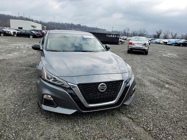 2020 Nissan Altima - Image 14