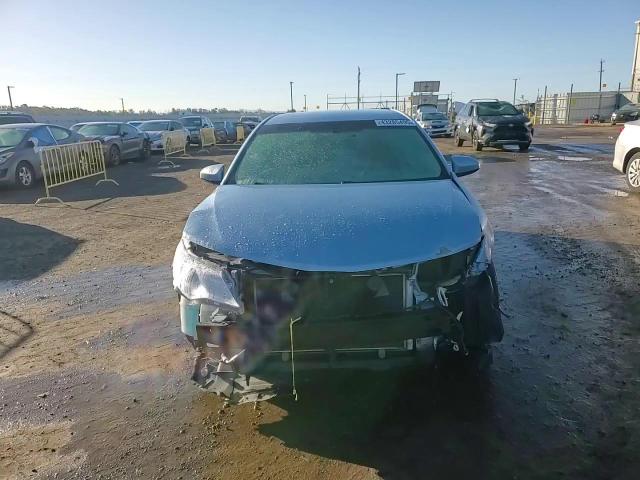 2012 Toyota Camry - Image 10