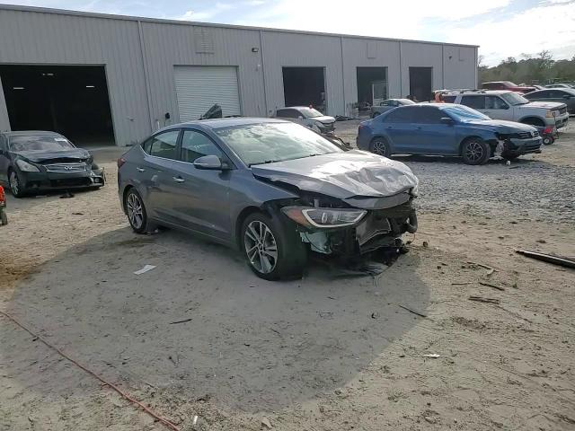 2017 Hyundai Elantra - Image 10