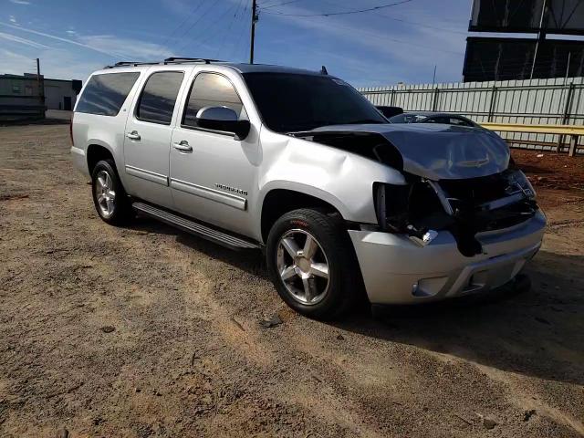 2012 Chevrolet Suburban - Image 12