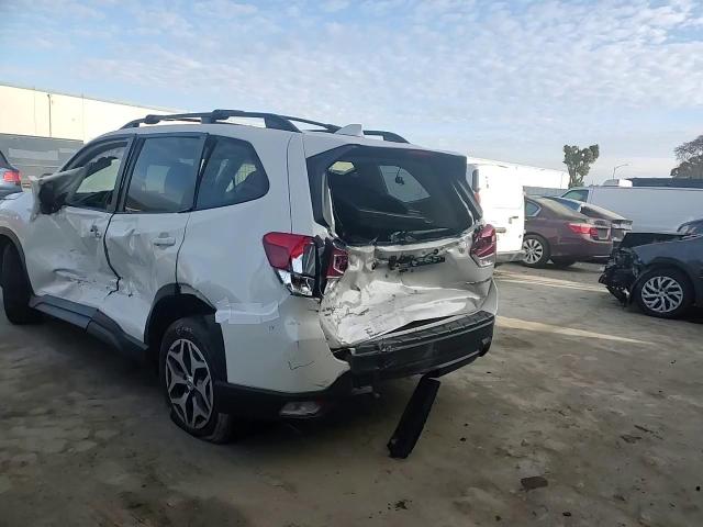 2019 Subaru Forester - Image 10