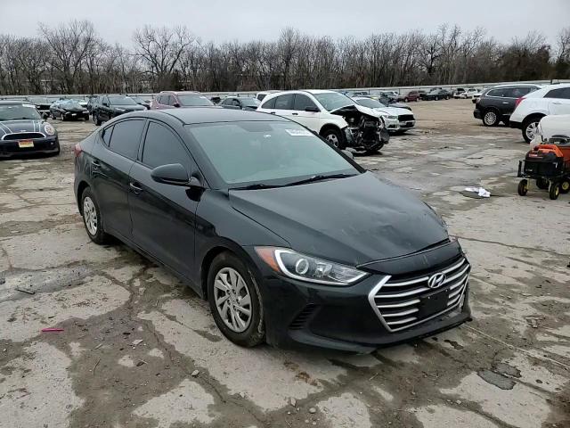 2018 Hyundai Elantra - Image 10
