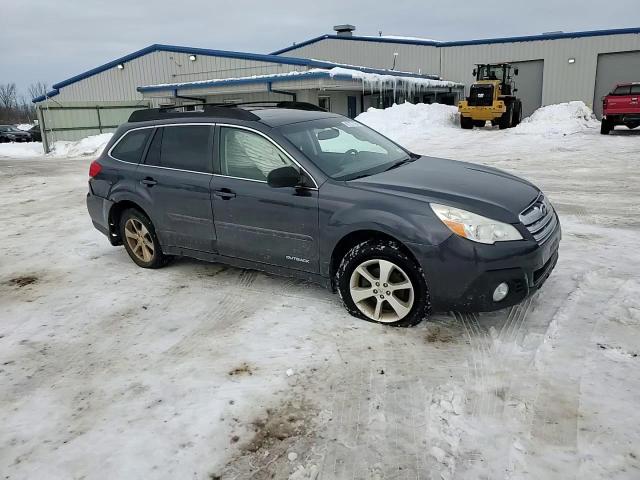 2013 Subaru Outback - Image 11