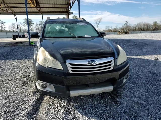 2010 Subaru Outback - Image 11