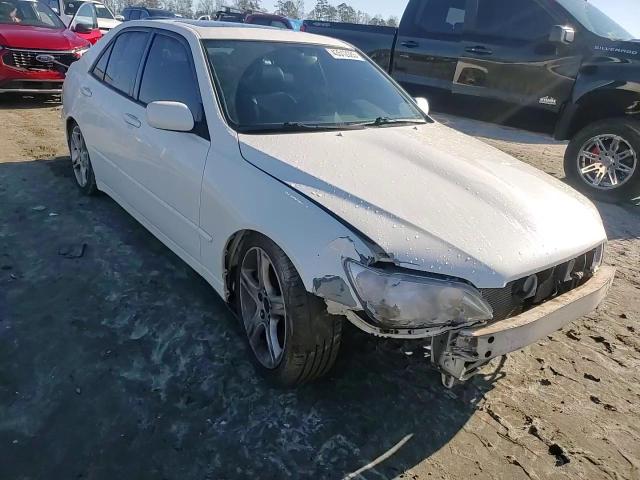 2002 Lexus IS - Image 11