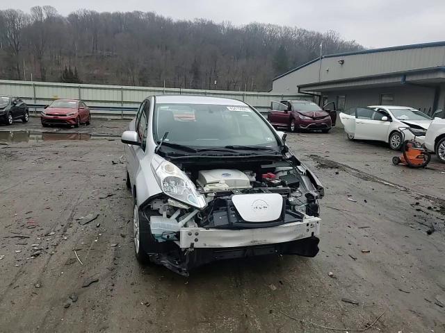 2016 Nissan Leaf - Image 15