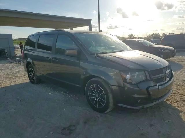 2019 Dodge Caravan - Image 14