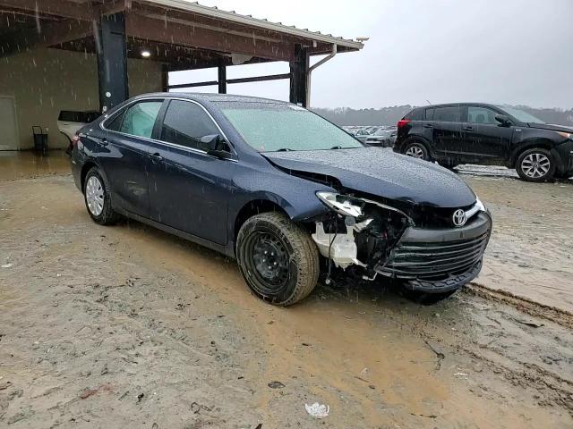 2016 Toyota Camry - Image 10