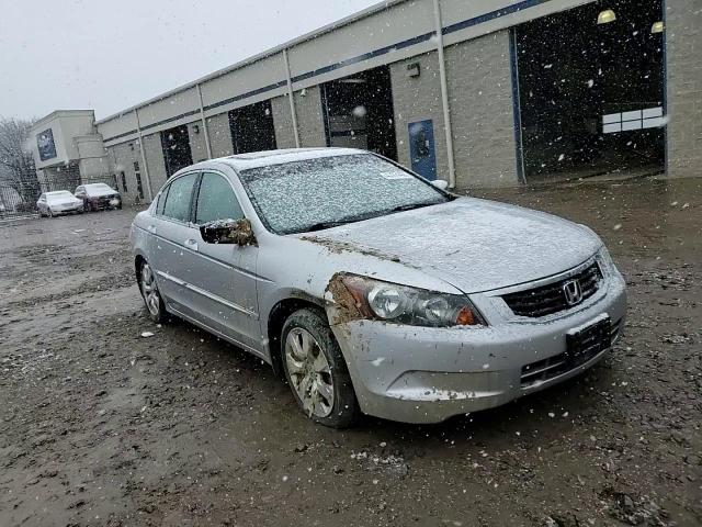 2009 Honda Accord - Image 11