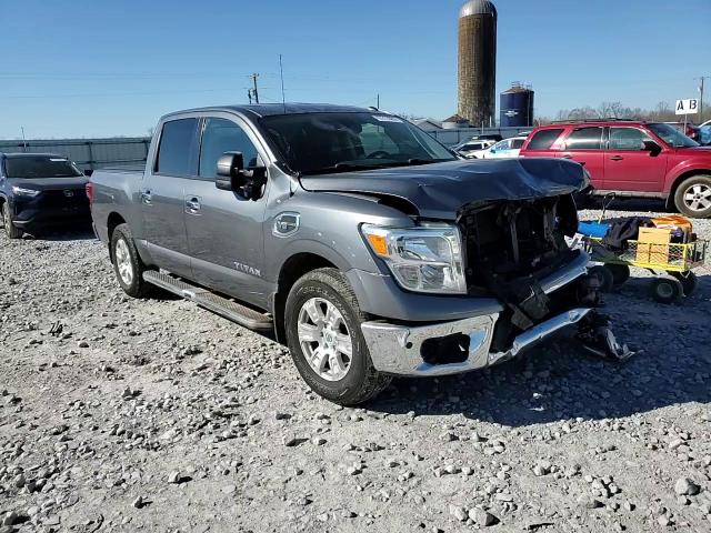 2017 Nissan Titan - Image 11