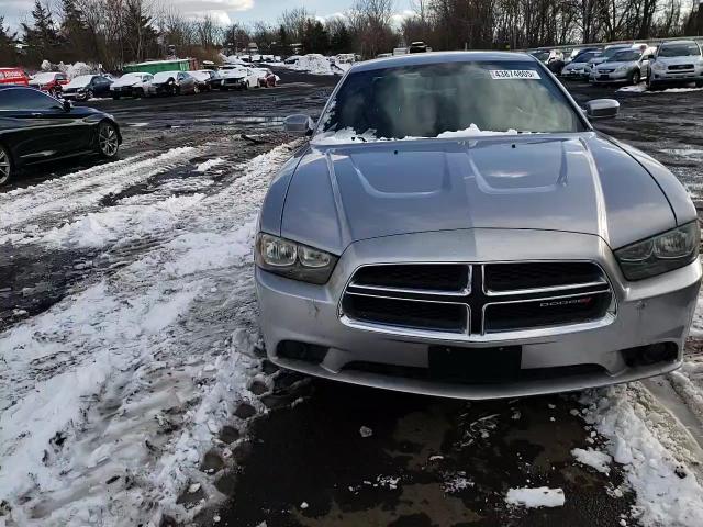 2013 Dodge Charger - Image 11