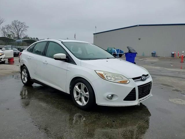 2012 Ford Focus - Image 13